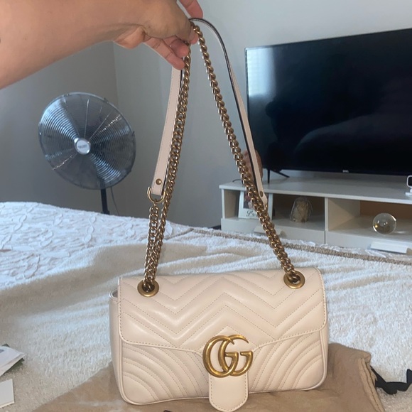 GG MARMONT SMALL SHOULDER BAG - Picture 9 of 11